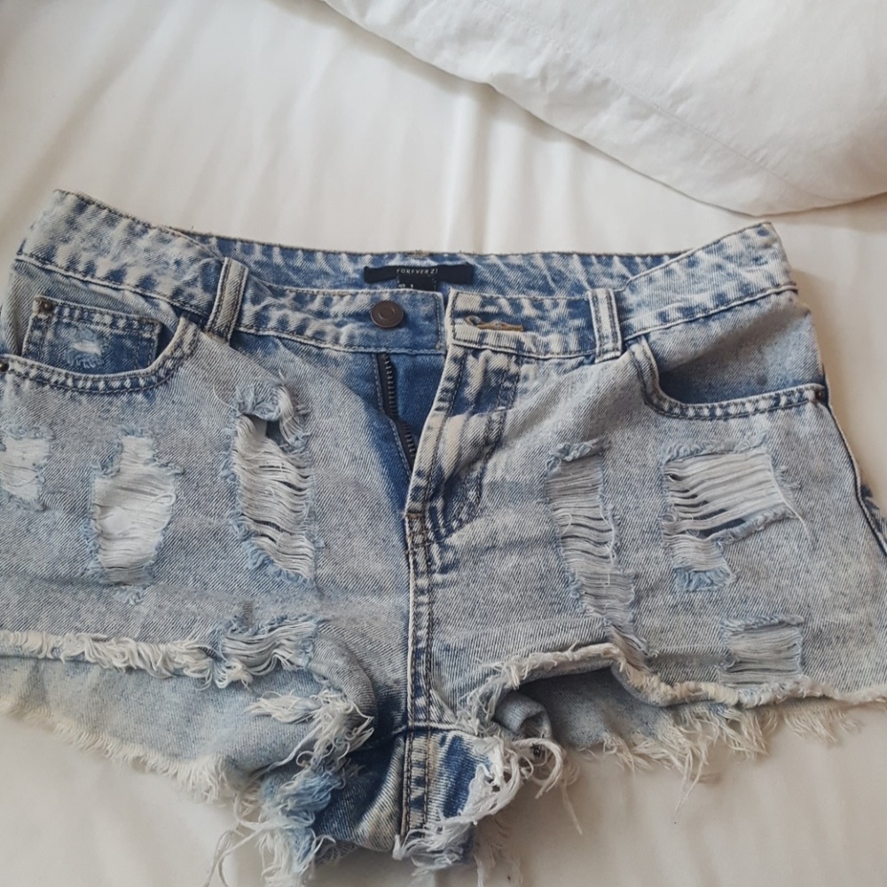 Distressed shorts